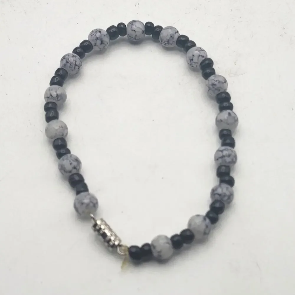 Black White Marbled Bead Bracelet Screw Clasp Costume Jewelry Unisex 6.5 Inch